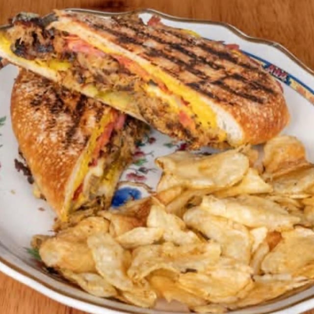 Cubano.